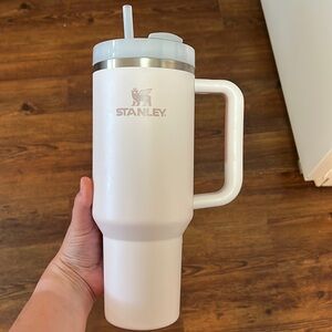 Pale Pink 40 ounce Stanley